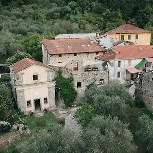 Couette-café Un'ottima Annata, Montedivalli Chiesa