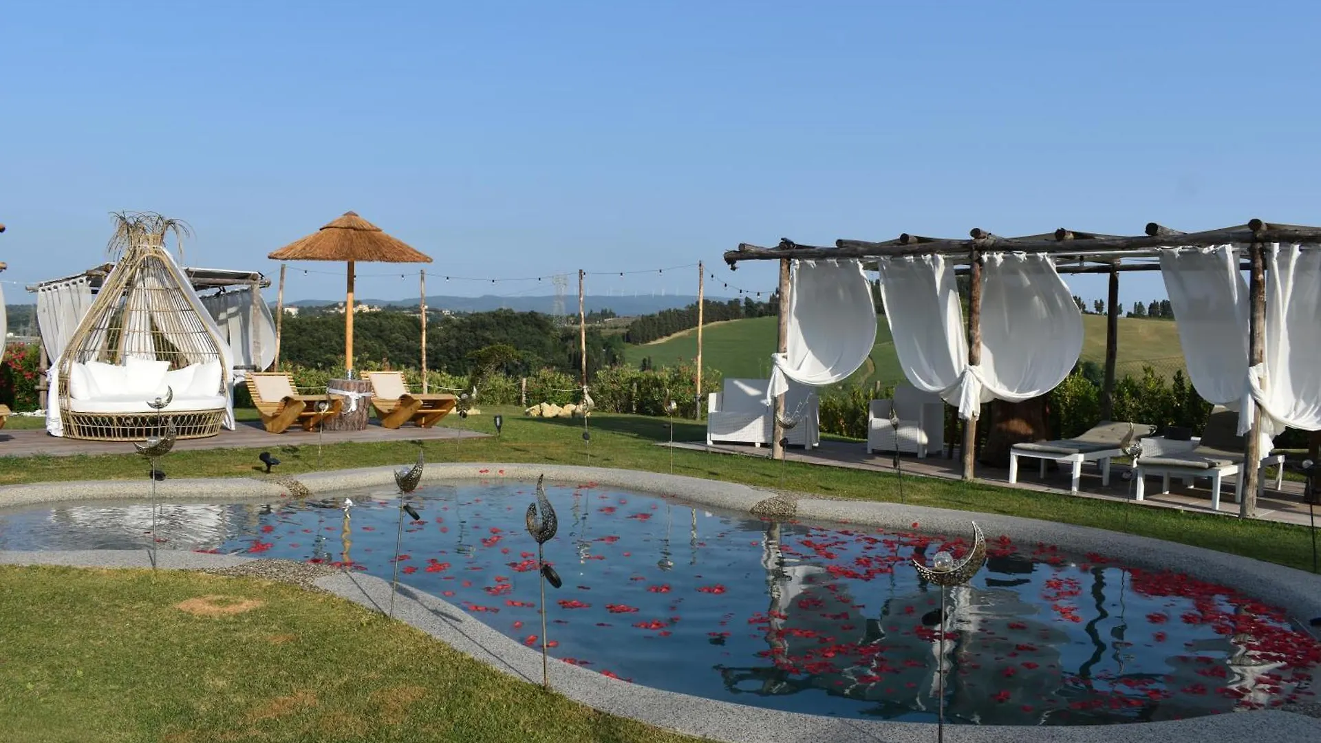 Bed & Breakfast Essenziale Bed and Breakfast Castell'Anselmo Italien